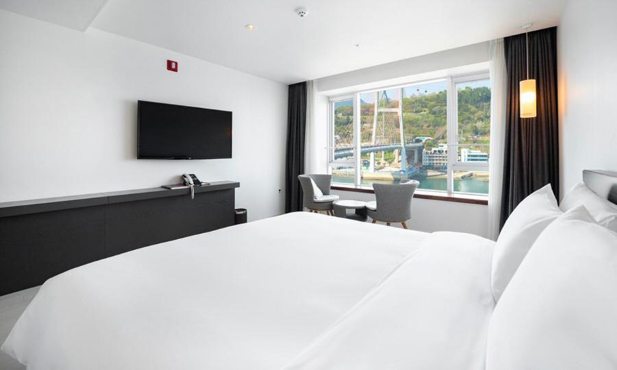 Yeosu Hotel Haven Екстер'єр фото