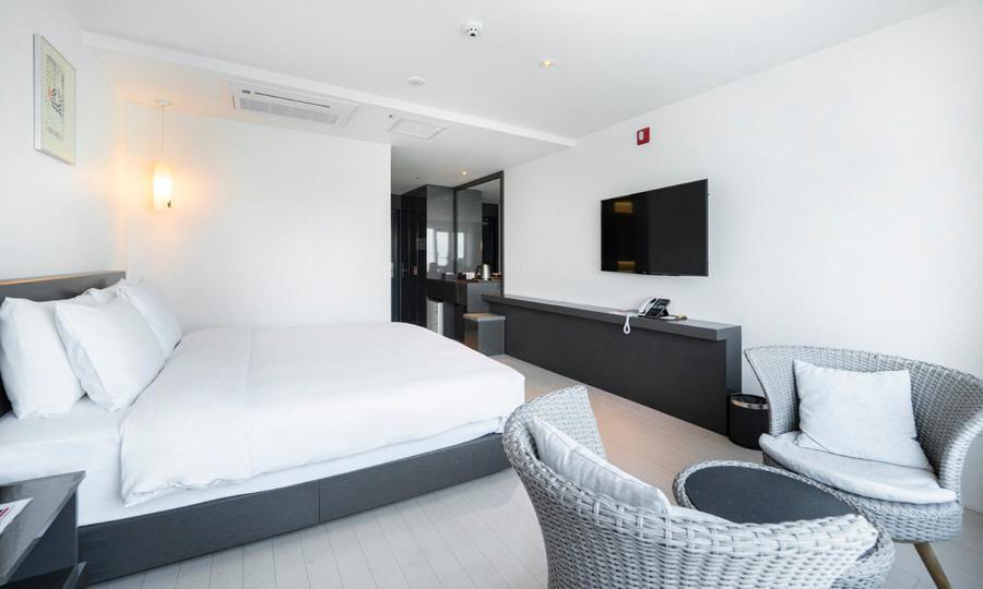 Yeosu Hotel Haven Екстер'єр фото